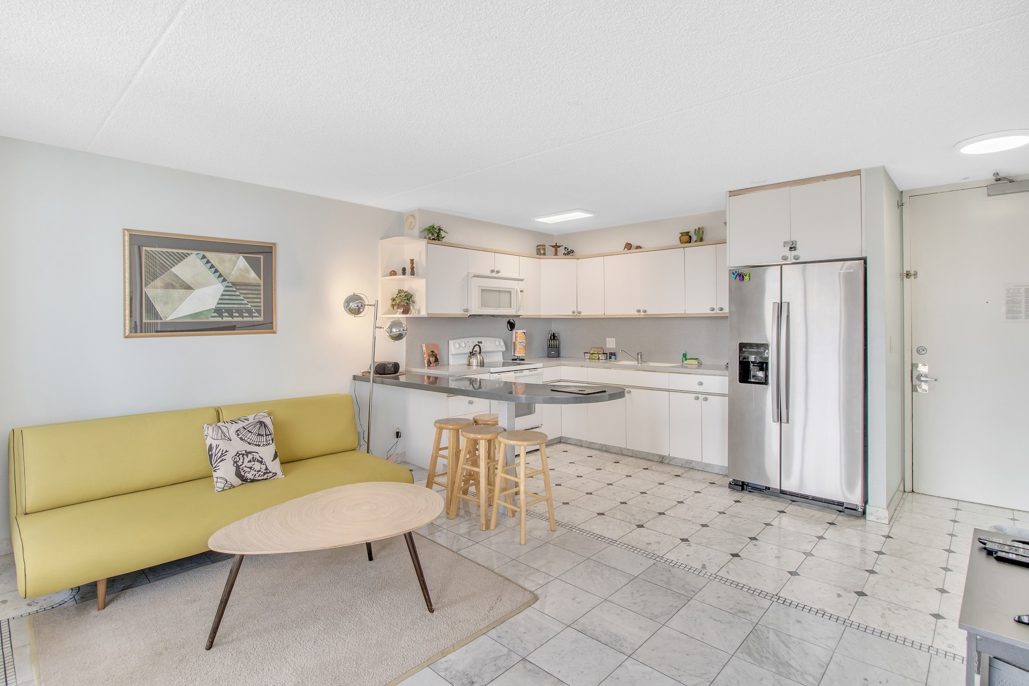 A closer look at Condo Highrise Ocean View Security Measures
