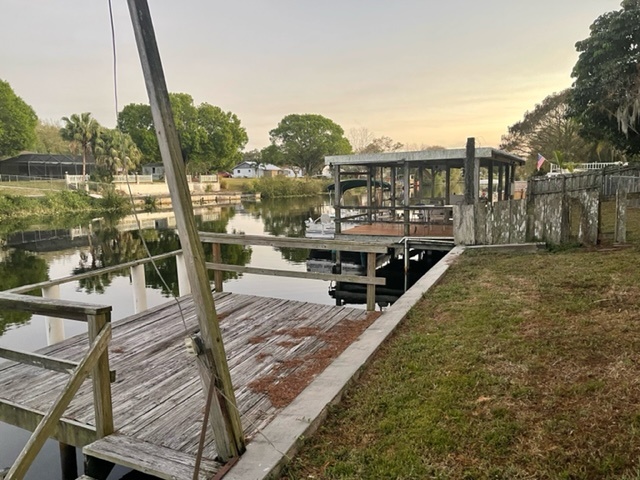  UNIT 4 TAYLOR CREEK RIVER FISHING COTTAGE by the boat 