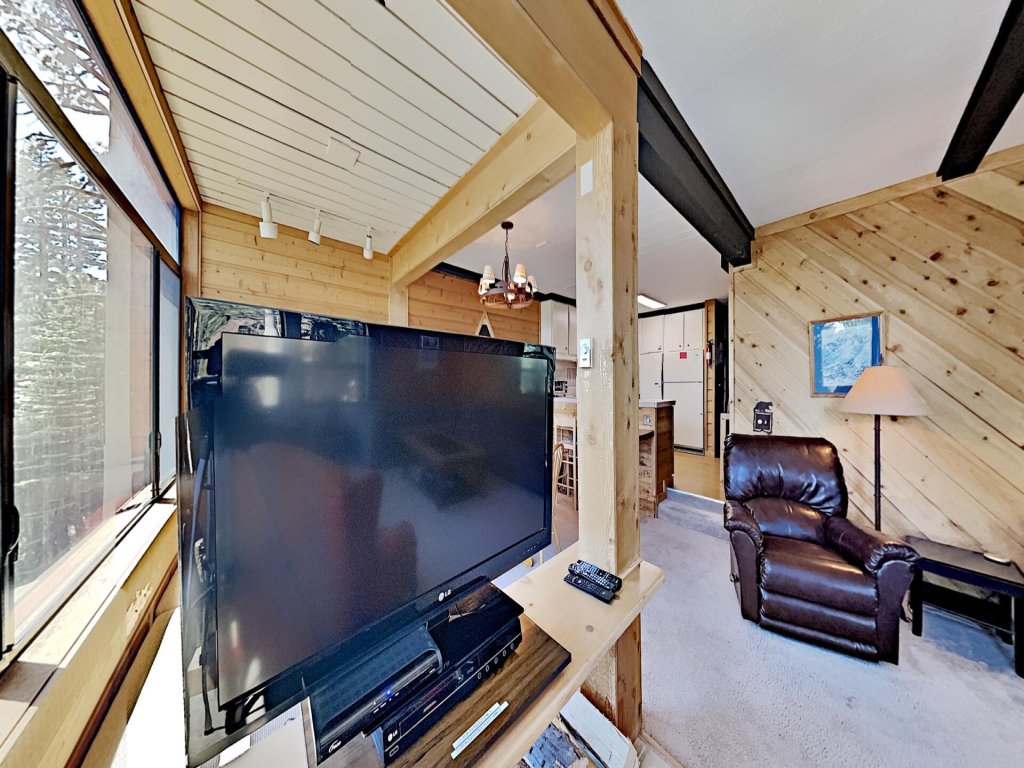 Condo with Great Views - Close to all Mammoth Recreation! (Unit 543 at 1849) Vacation Rental in Mammoth Lakes - RedAwning