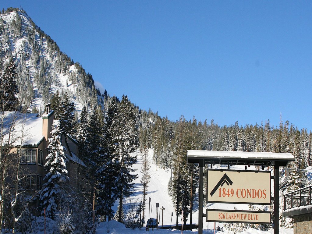 Condo with Great Views - Close to all Mammoth Recreation! (Unit 543 at 1849) Vacation Rental in Mammoth Lakes - RedAwning