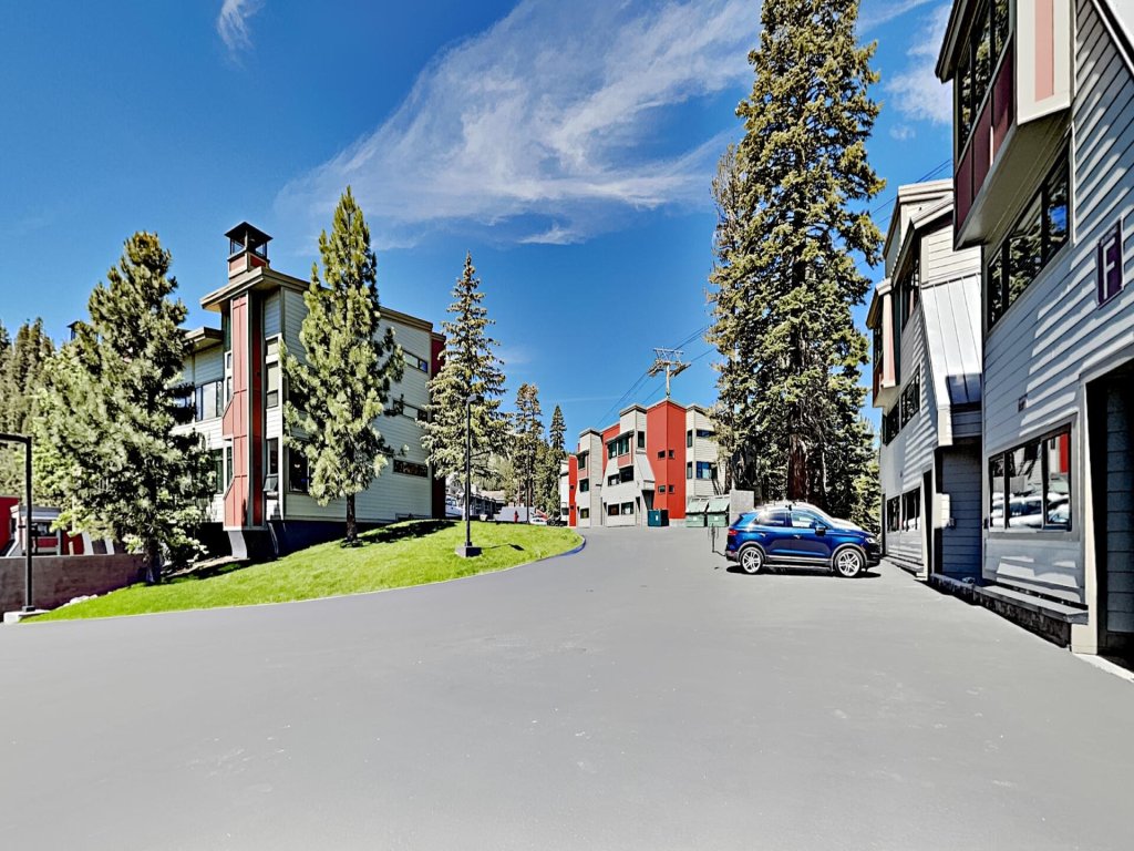Condo with Great Views - Close to all Mammoth Recreation! (Unit 543 at 1849) Vacation Rental in Mammoth Lakes - RedAwning