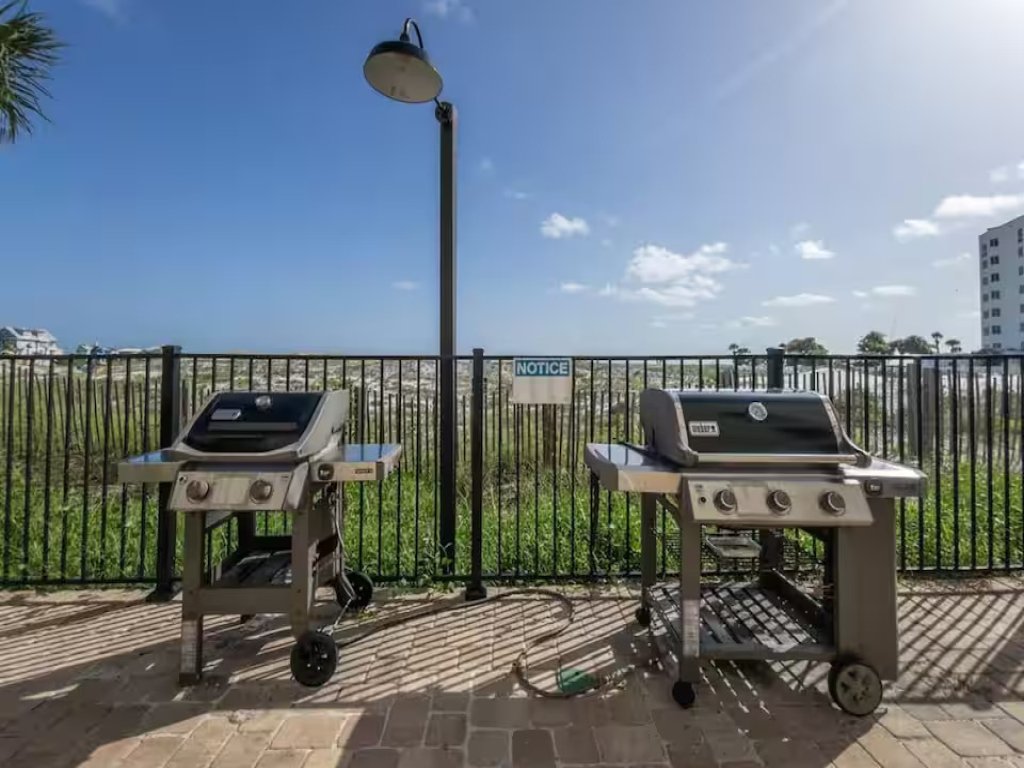 La Vista Vacation Rental in Destin - RedAwning