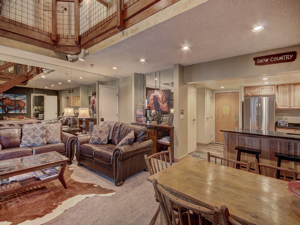 CM416 7BR Copper Mtn Inn Vacation Rental in Copper Mountain - RedAwning