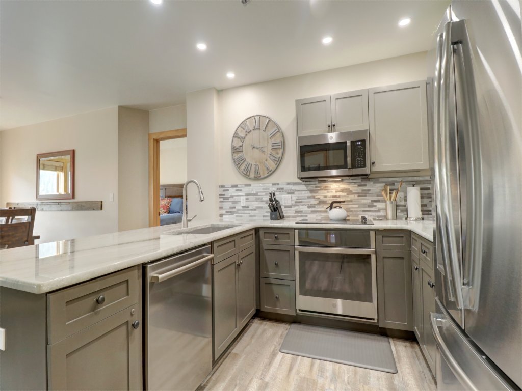 Newly Remodeled, Open Layout, with Incredible Views - CS302 Vacation Rental in Copper Mountain - RedAwning