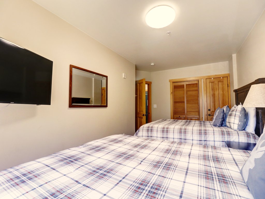 Newly Remodeled, Open Layout, with Incredible Views - CS302 Vacation Rental in Copper Mountain - RedAwning