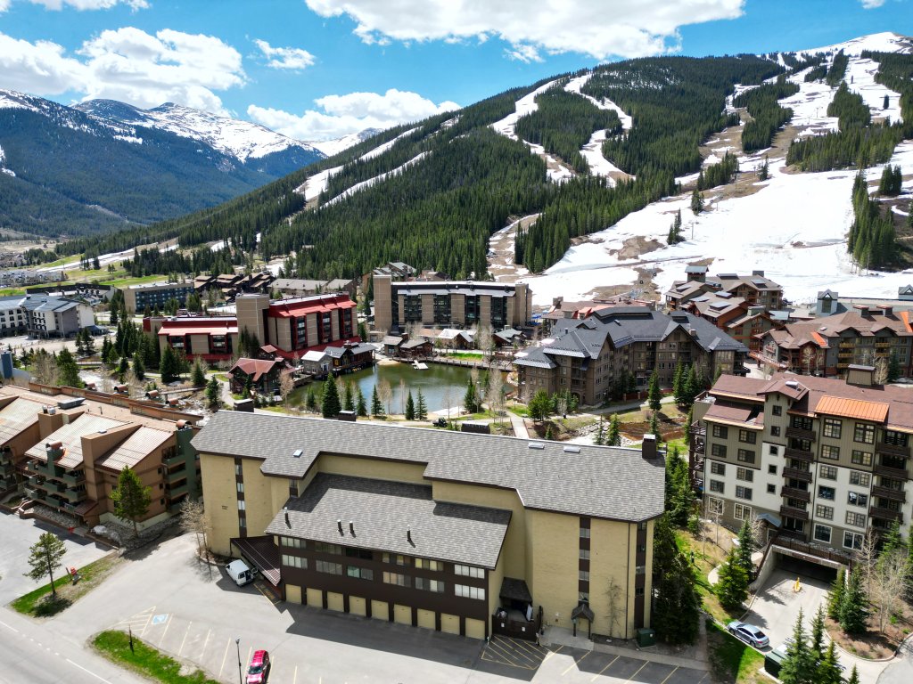 Pet-friendly Very Spacious Condo - BE108 Vacation Rental in Copper Mountain - RedAwning