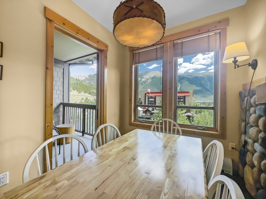 Comfortable Condo, Outstanding Location - TX414 Vacation Rental in Copper Mountain - RedAwning