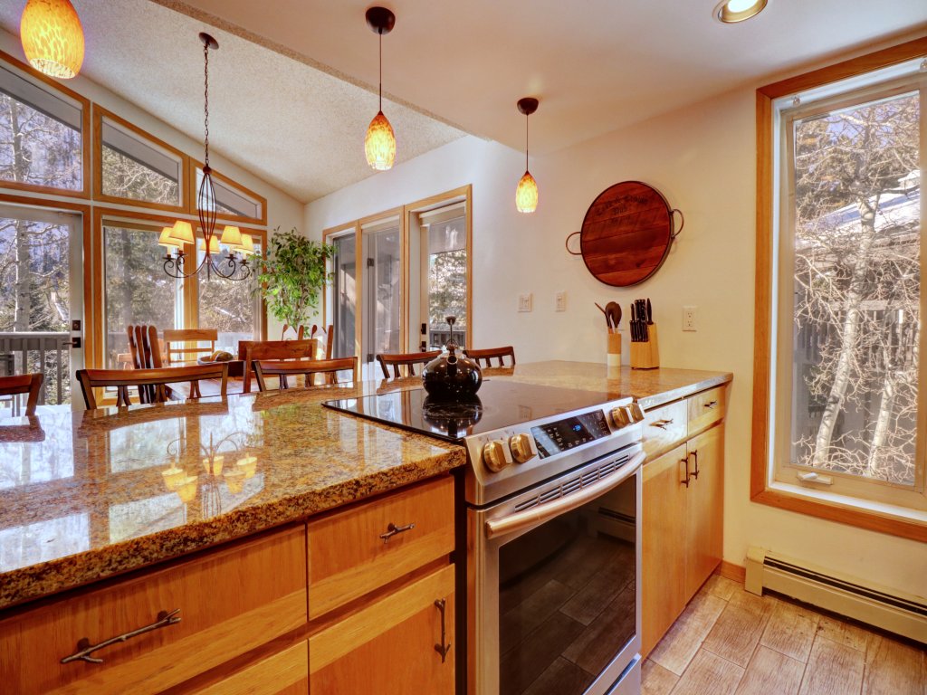 CC301 Cross Creek Vacation Rental in Colorado - RedAwning