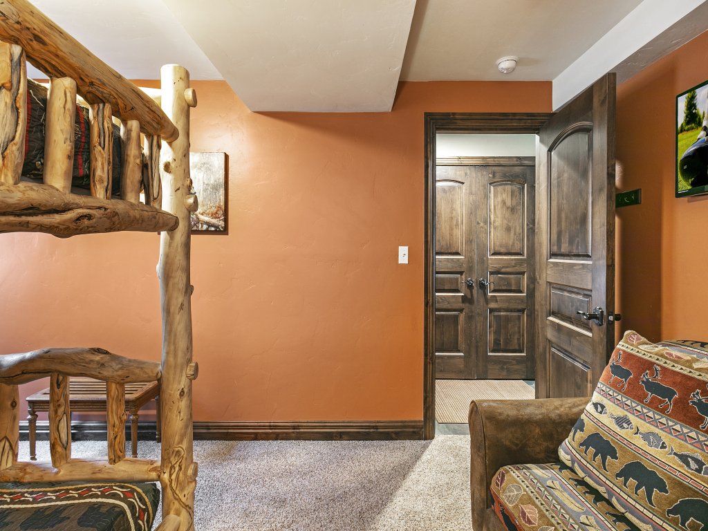 Potato Patch Club Vacation Rental in Vail - RedAwning