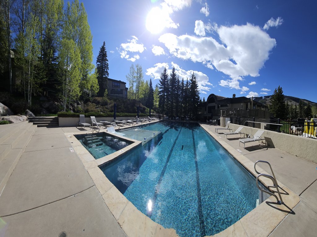 Potato Patch Club Vacation Rental in Vail - RedAwning