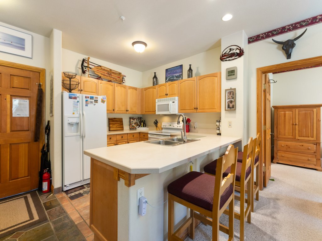 5949 Hidden River Lodge Vacation Rental in Keystone - RedAwning