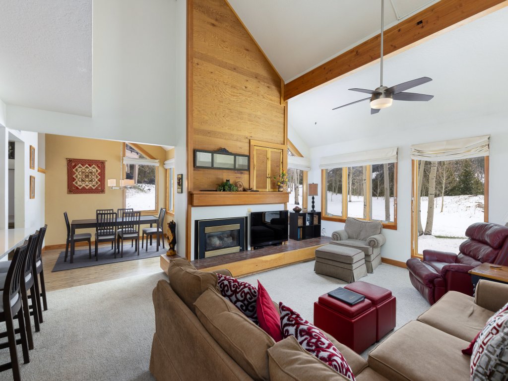 1610 Quicksilver Vacation Rental in Keystone - RedAwning