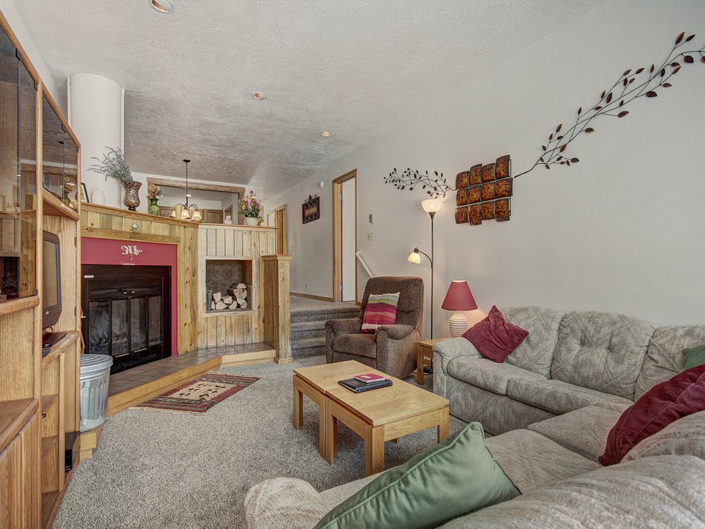 2062 The Pines Vacation Rental in Keystone - RedAwning