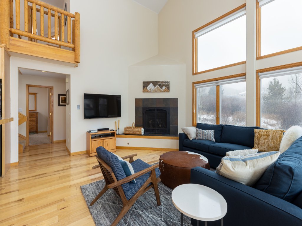 130 Meisel Drive Vacation Rental in Keystone - RedAwning