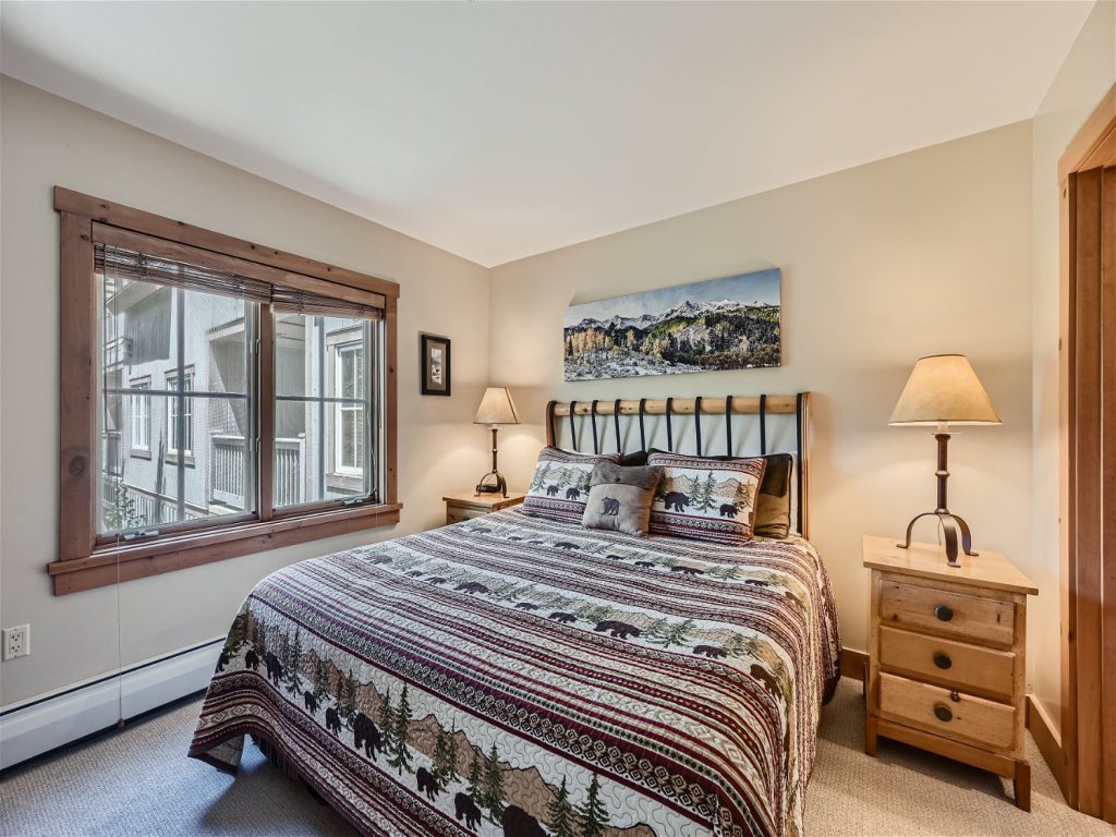 8594 Expedition Station Vacation Rental in Keystone - RedAwning