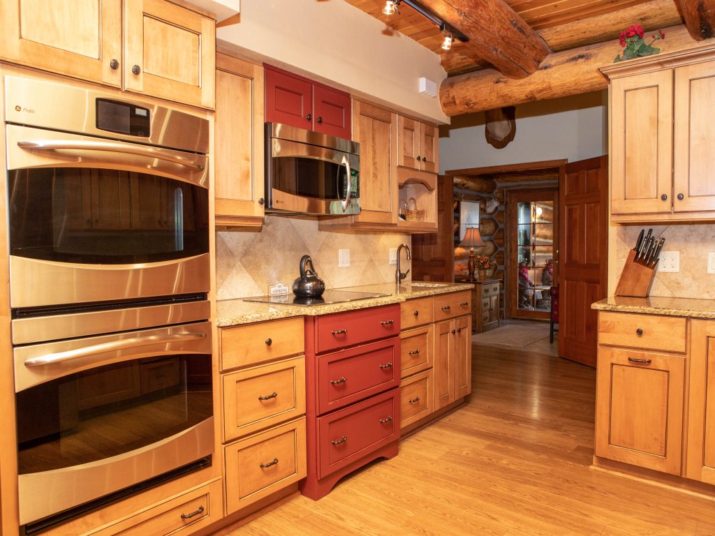 13 Bear Tree Court Vacation Rental in Keystone - RedAwning