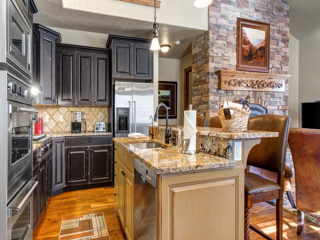 1273 Stillwater Shores Hot Tub and Ski Adventure Vacation Rental in Heber City - RedAwning