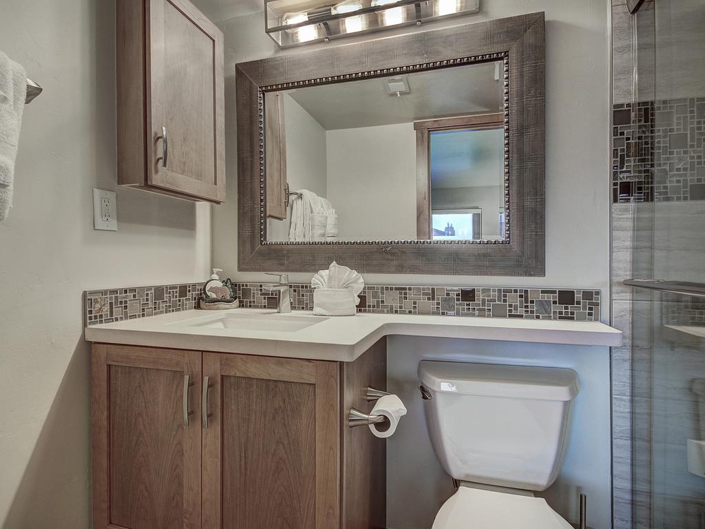 241C Mountain Side Vacation Rental in Colorado - RedAwning