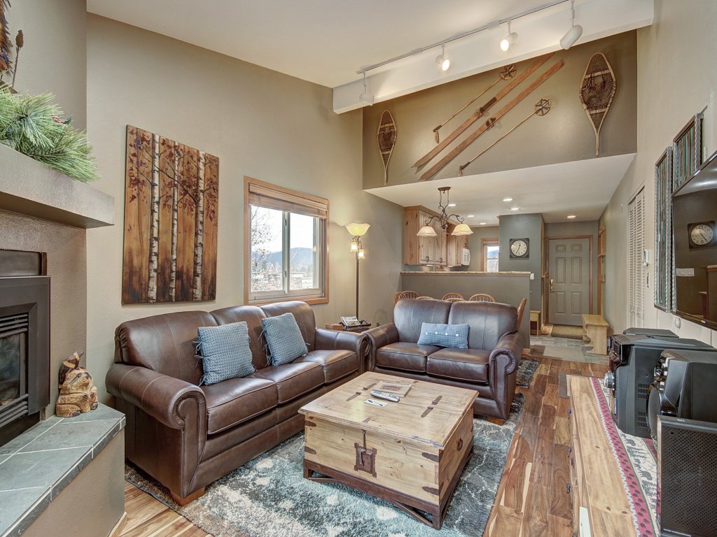 315 Woodbridge Vacation Rental in Colorado - RedAwning