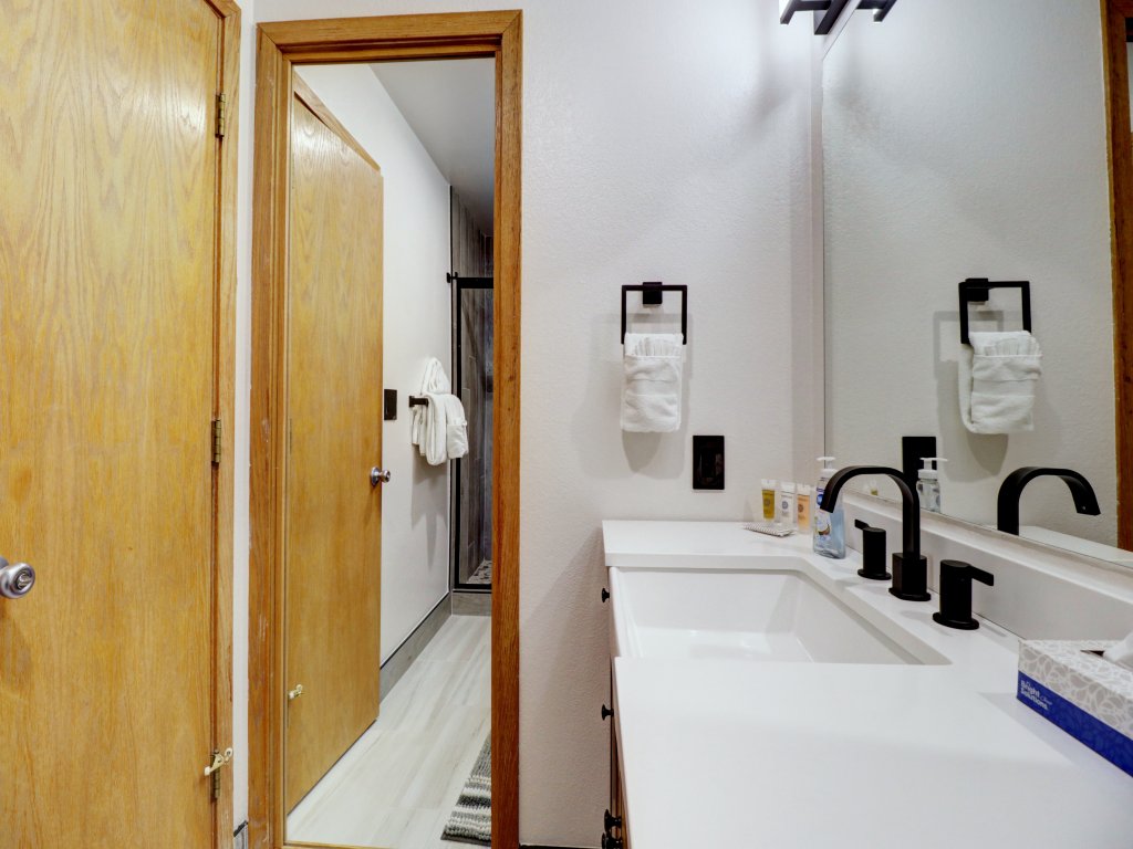 315 Woodbridge Vacation Rental in Colorado - RedAwning