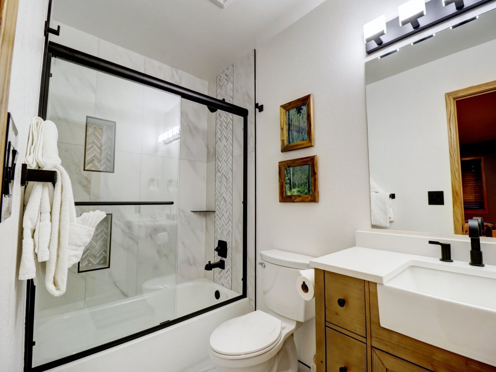 315 Woodbridge Vacation Rental in Colorado - RedAwning