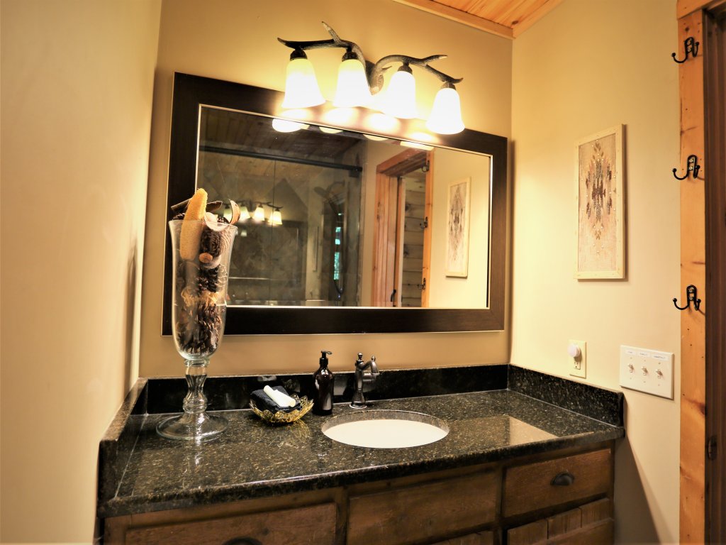 Always & Forever Vacation Rental in Sevierville - RedAwning