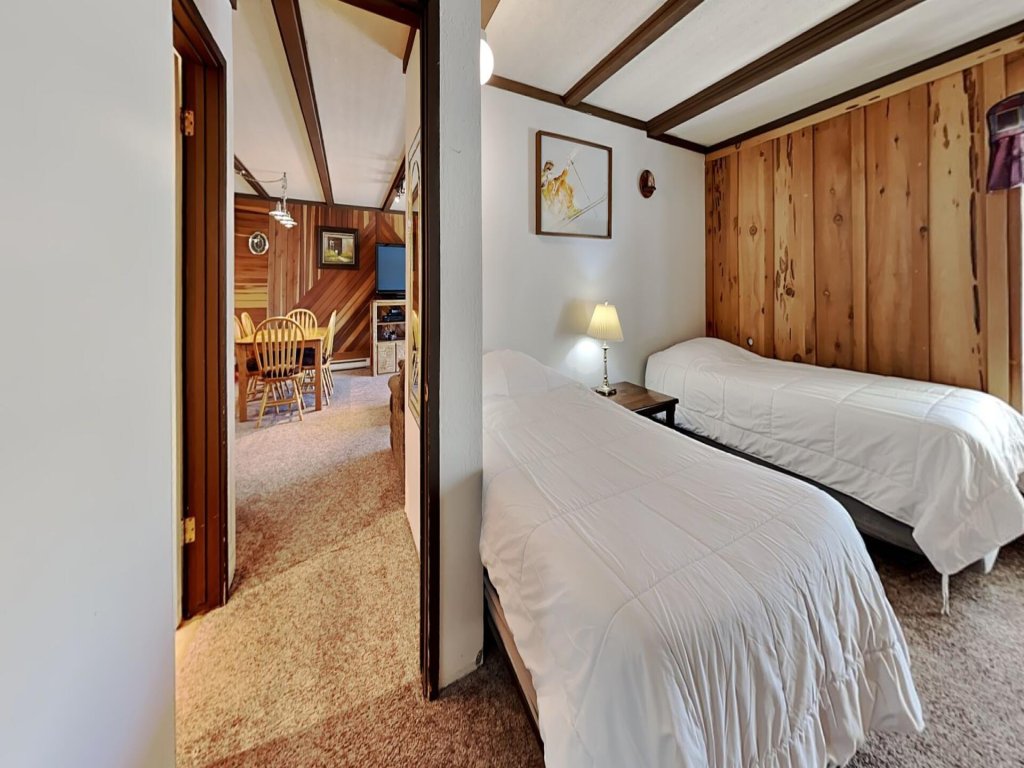 Condo with Awesome View & Easy Access to Ski Adventure! (Unit 202 at 1849) Vacation Rental in Mammoth Lakes - RedAwning