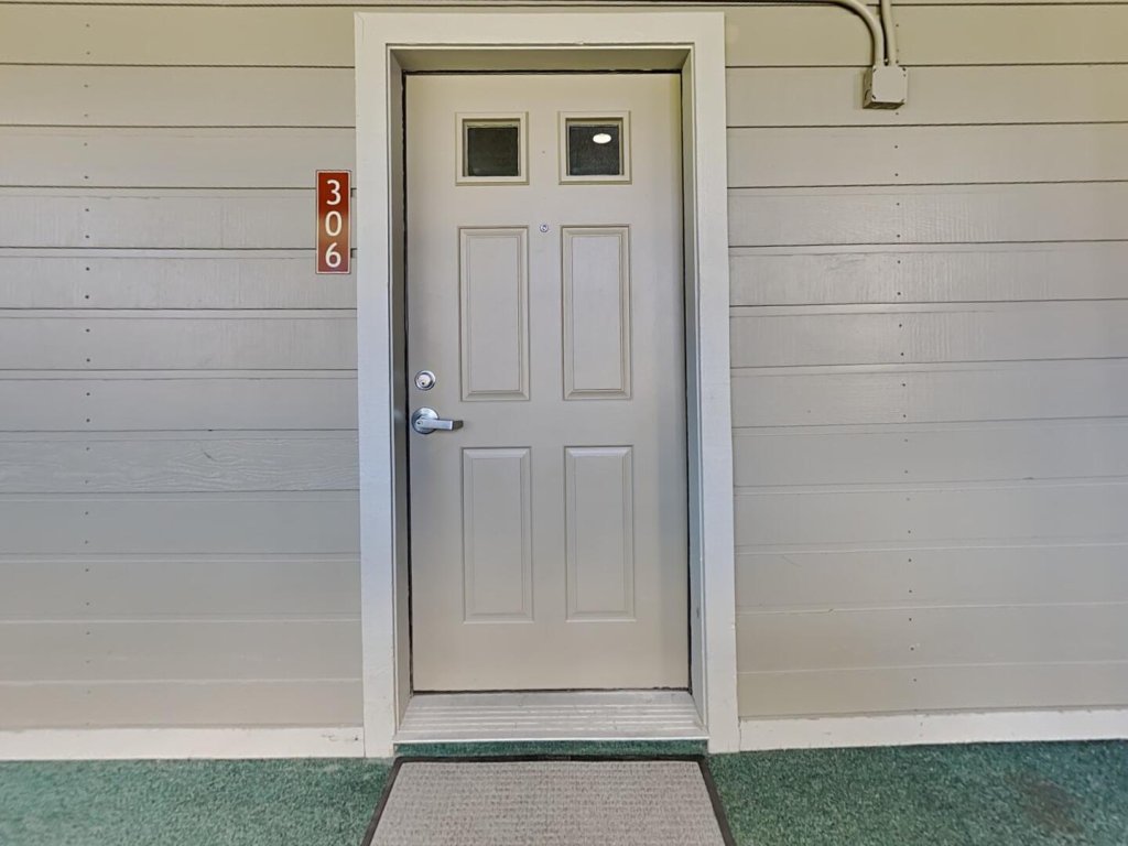 Beautiful 2 Bedroom Condo with Amazing View! Spacious Layout and Great Location! (Unit 306 at 1849) Vacation Rental in Mammoth Lakes - RedAwning