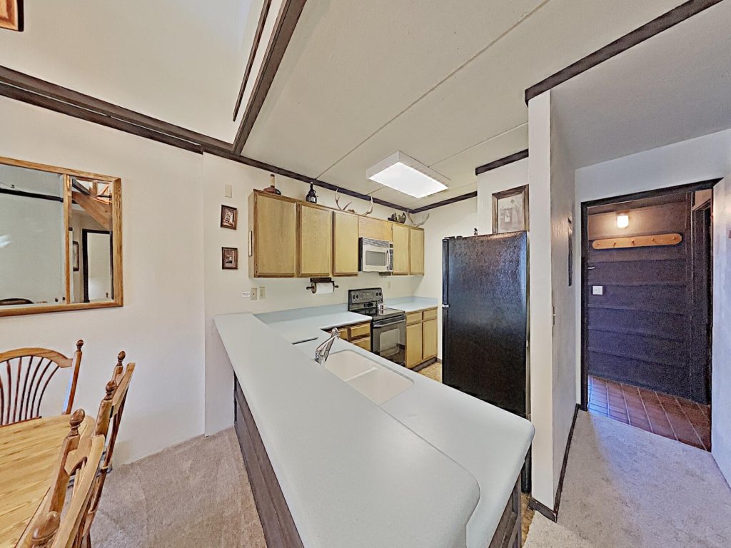 Comfortable 2 Bedroom Condo with Loft! Prime Location with Beautiful View! (Unit 406 at 1849) Vacation Rental in Mammoth Lakes - RedAwning