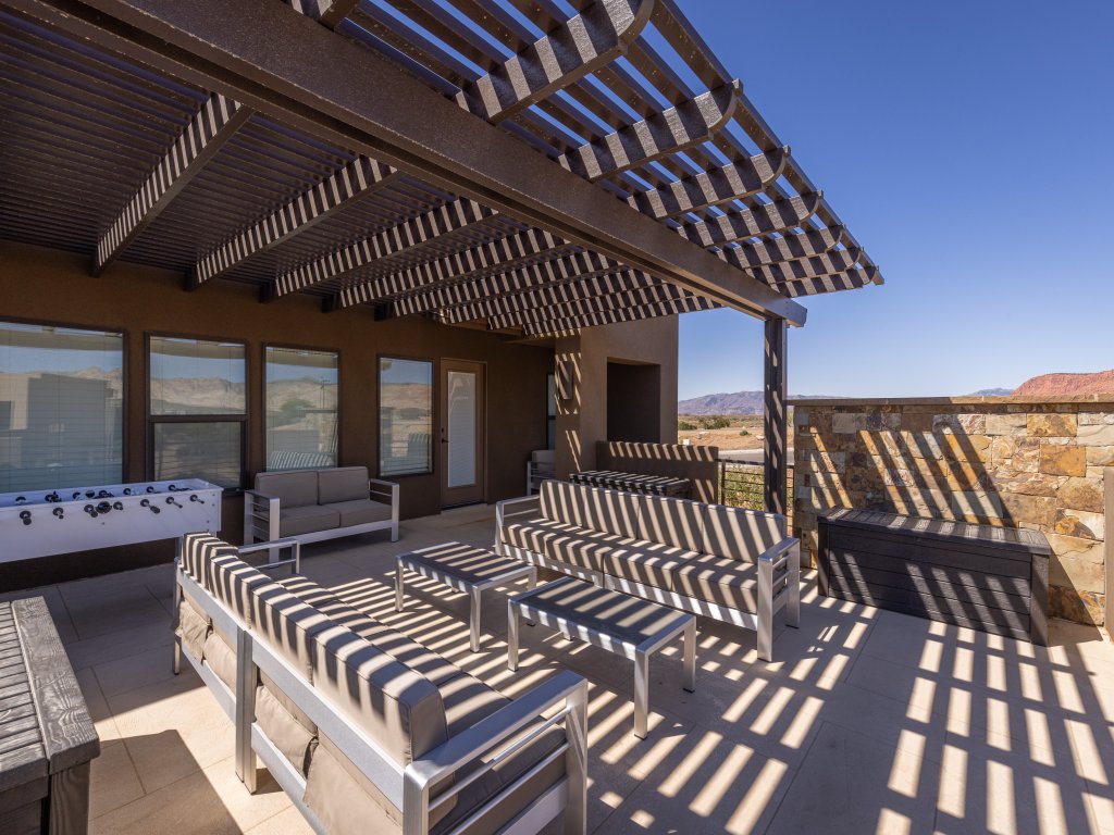 Red Rock Vista Vacation Rental in St. George - RedAwning