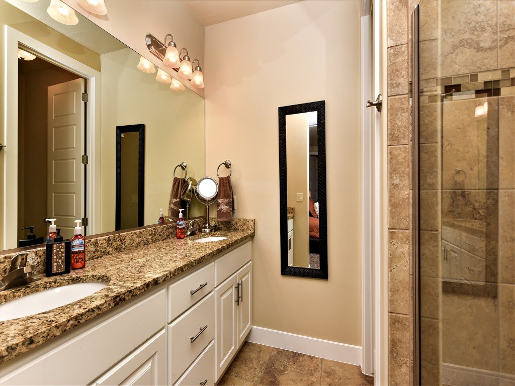 Desert Dream Vacation Rental in St. George - RedAwning