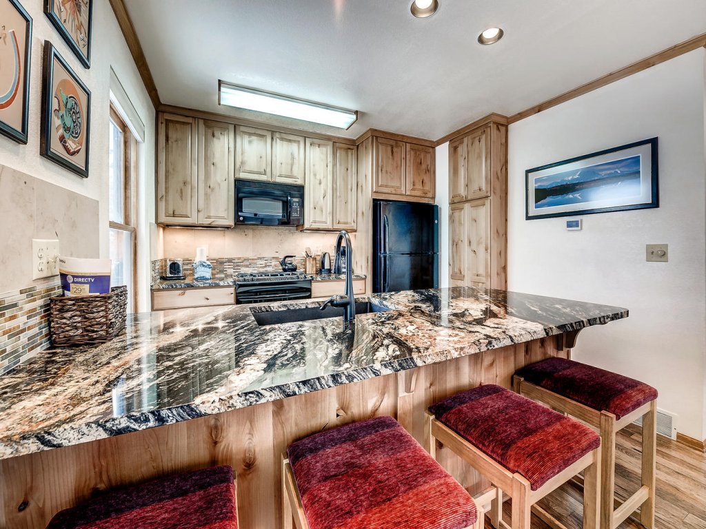 Mountainside 673 Vacation Rental in Colorado - RedAwning