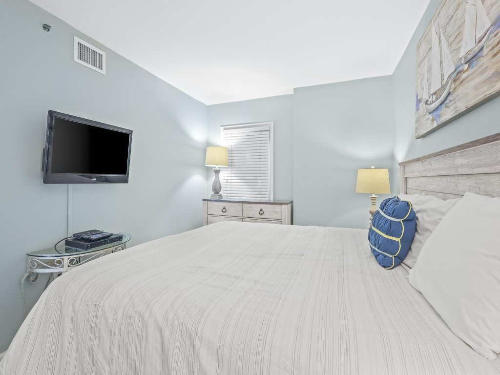 Clearwater 7C Vacation Rental in Gulf Shores - RedAwning