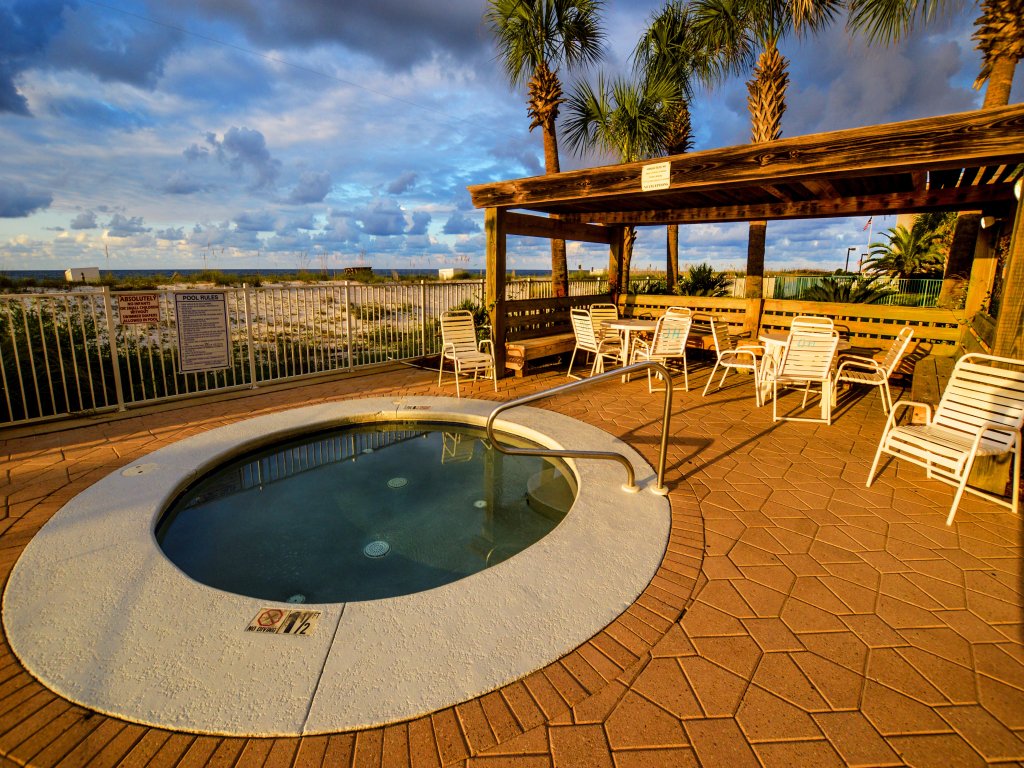 Ocean House 1805 Vacation Rental in Gulf Shores - RedAwning