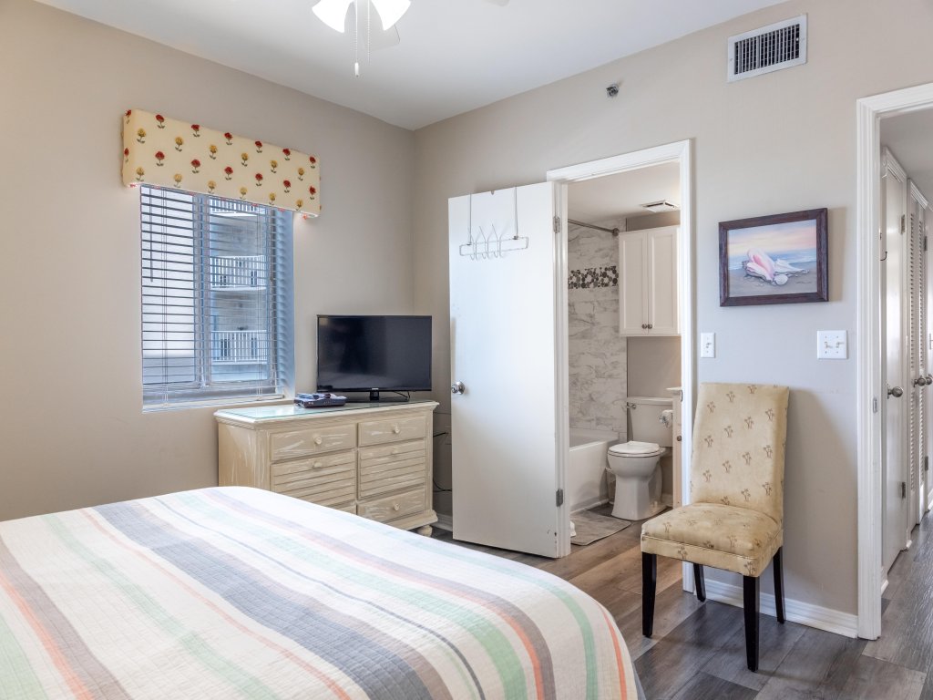 Tropical Winds 301 Vacation Rental in Gulf Shores - RedAwning