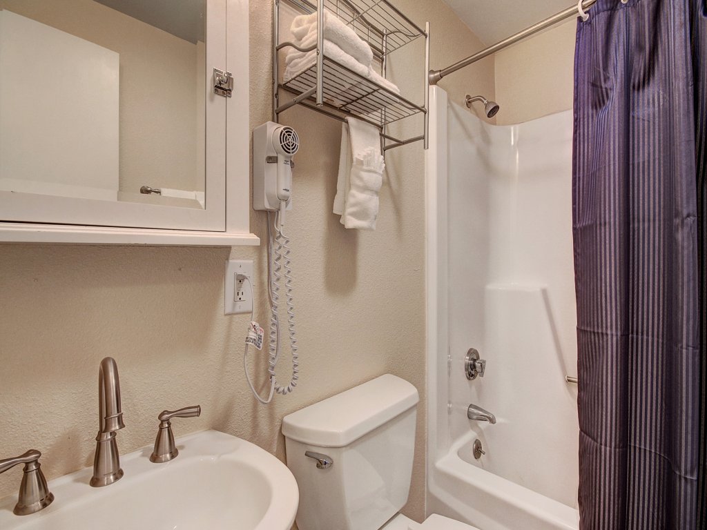 2964 Key Condo Vacation Rental in Keystone - RedAwning