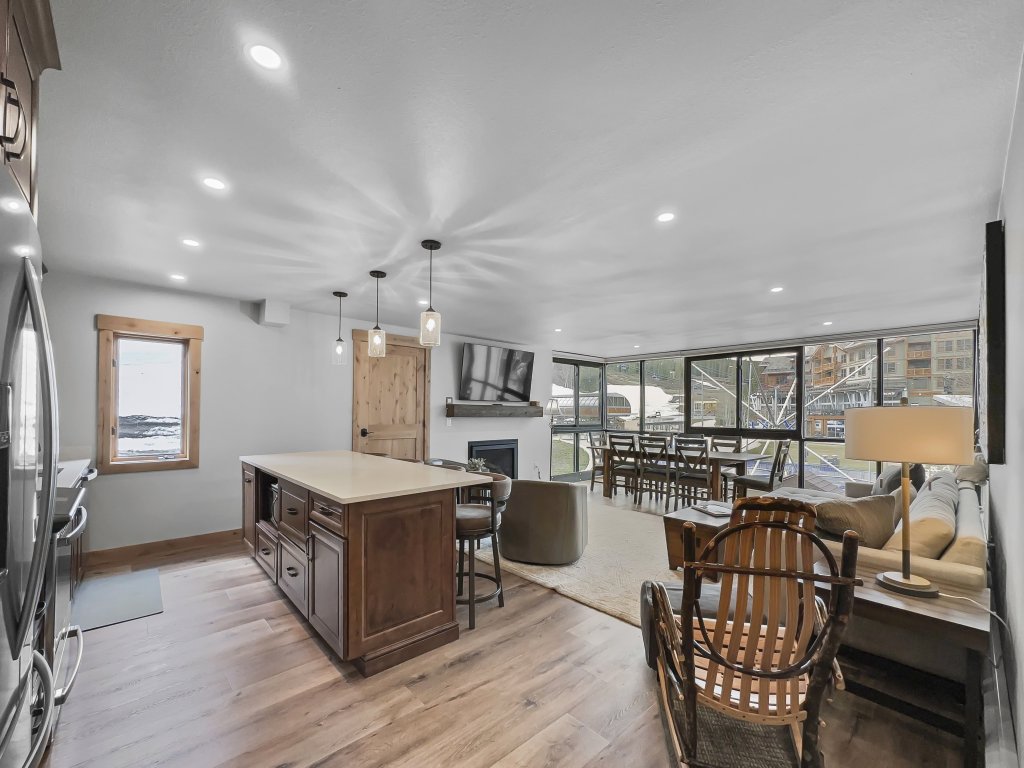 Amazing Location - Steps to American Eagle Lift - CJ202 Vacation Rental in Copper Mountain - RedAwning