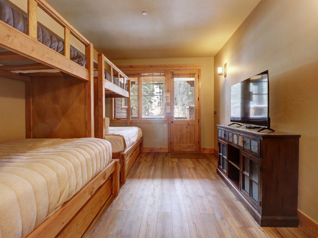 Mountain Chalet Right Next To The Lift - 39B Vacation Rental in Copper Mountain - RedAwning