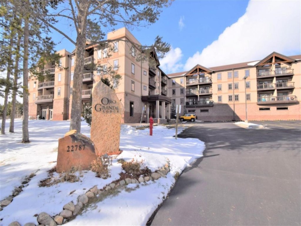 201 Oro Grande Vacation Rental in Keystone - RedAwning
