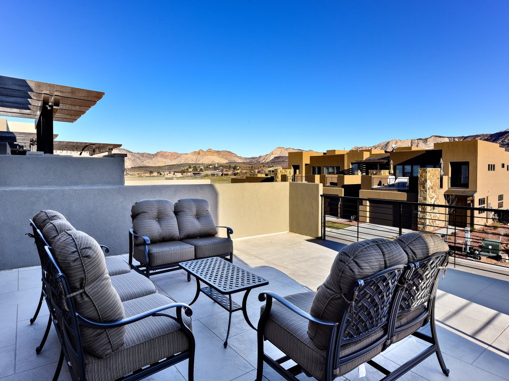 Paradise Found Vacation Rental in St. George - RedAwning