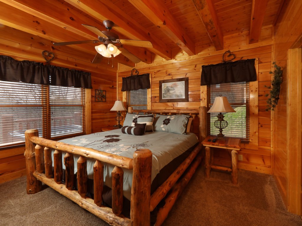 Spacious Mountain Lodge with Deluxe Amenities Vacation Rental in Sevierville - RedAwning