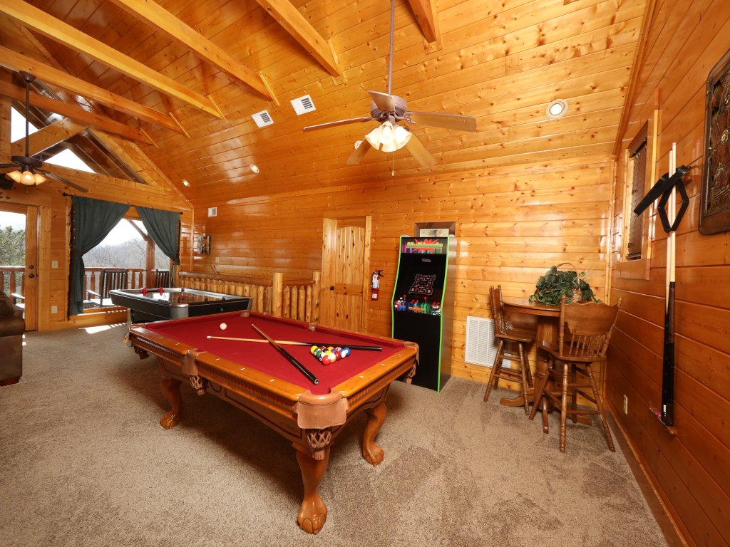 Spacious Mountain Lodge with Deluxe Amenities Vacation Rental in Sevierville - RedAwning