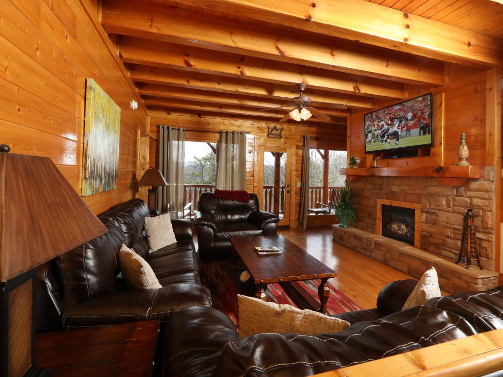 Spacious Mountain Lodge with Deluxe Amenities Vacation Rental in Sevierville - RedAwning