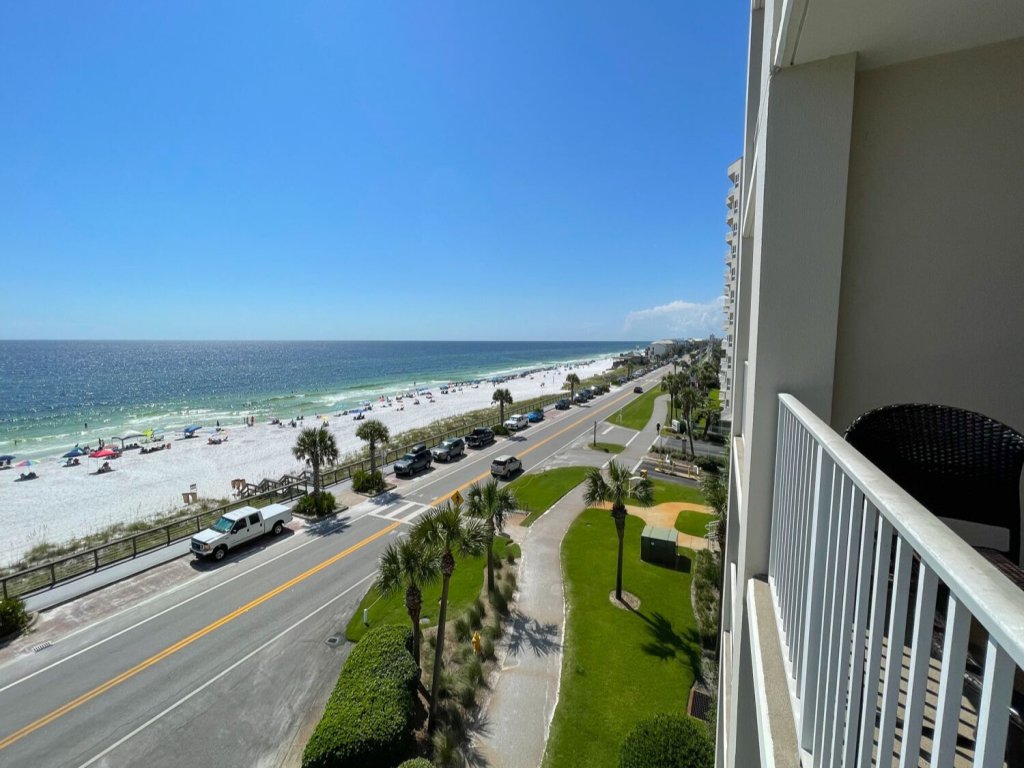 Costa del Mar Vacation Rental in Miramar Beach - RedAwning