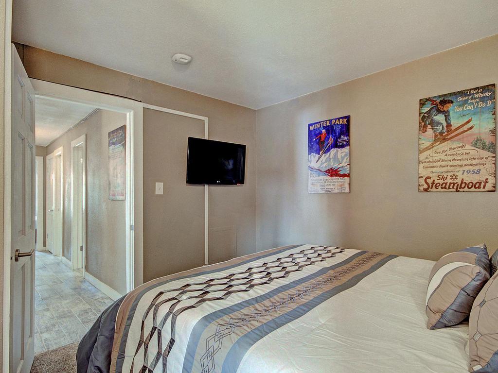 Peak 8 Village E35 Vacation Rental in Breckenridge - RedAwning