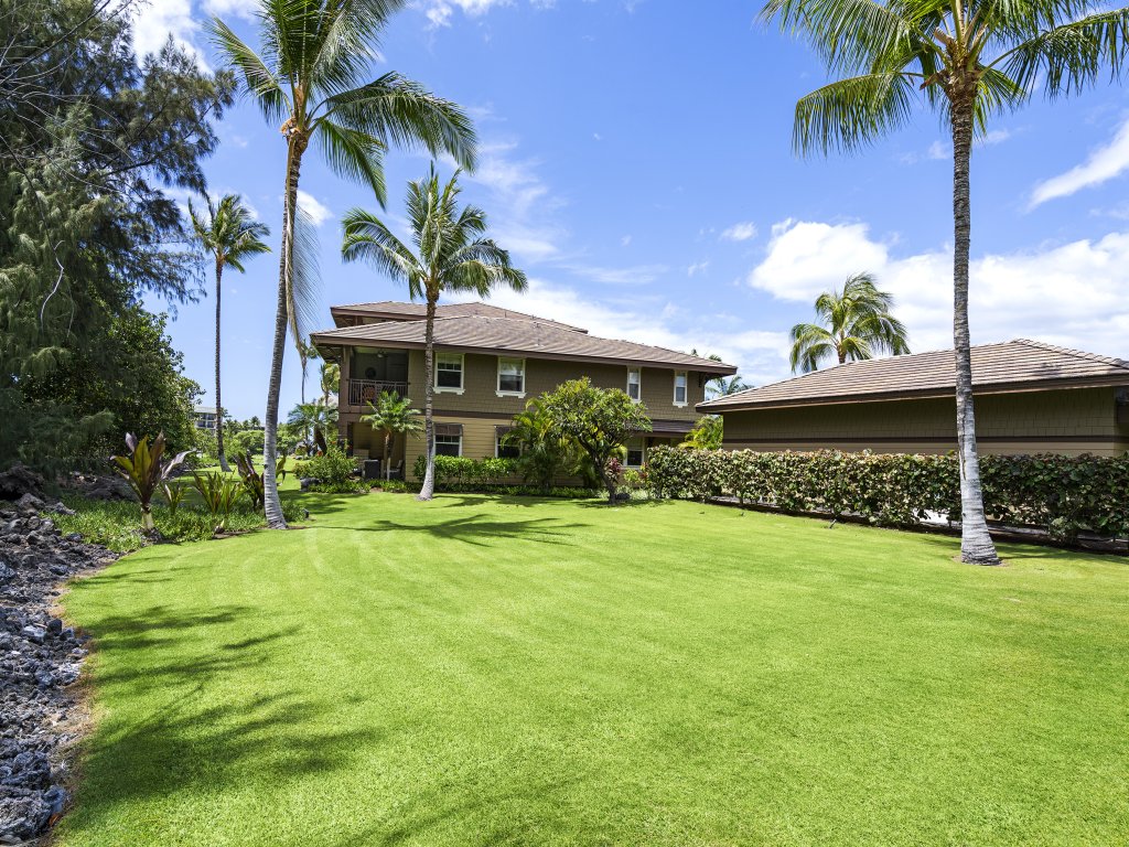 Halii Kai at Waikoloa 2B Vacation Rental in Hawaii - RedAwning