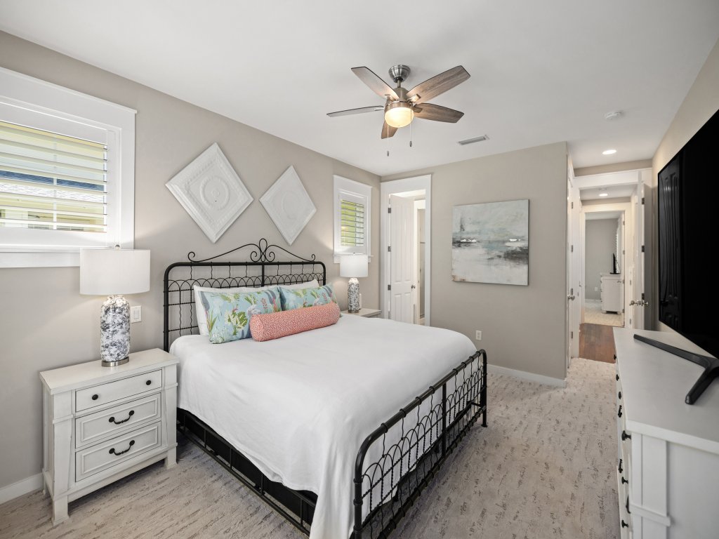 1365 Laurel Grove Vacation Rental in Miramar Beach - RedAwning