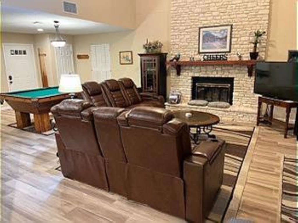 CL 1055 Blue Diamond Retreat   Vacation Rental in Canyon Lake - RedAwning