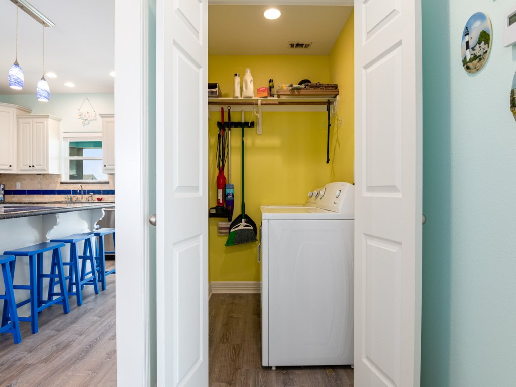 Flower Pot Vacation Rental in Texas - RedAwning