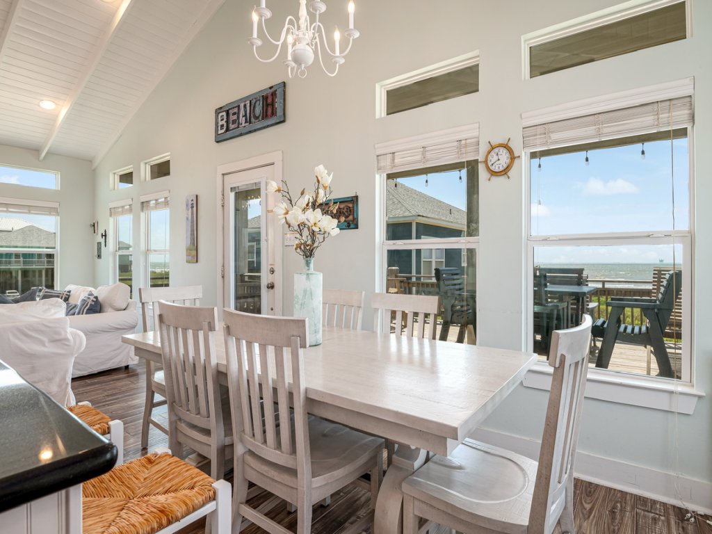 Chillax Inn Vacation Rental in Texas - RedAwning